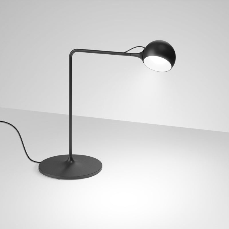 Artemide Ixa LED Table Lamp
