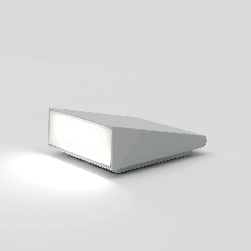 Artemide Cuneo LED Outdoor Wall/Floor Light